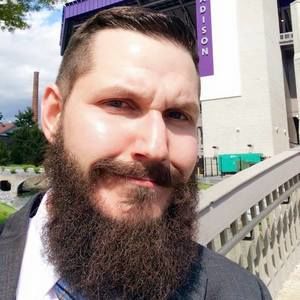 Meet your Posher, Justin